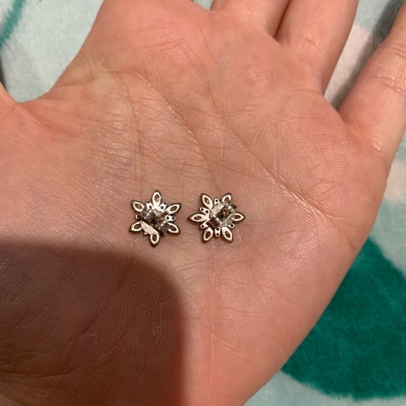 Pandora Snowflake Earrings. - Picture 2 of 2